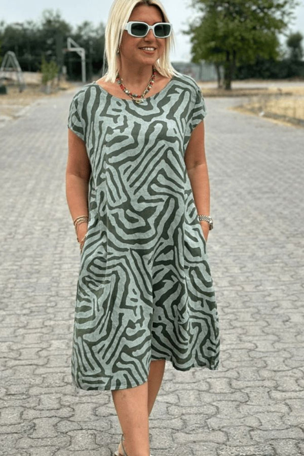 Nelia - letní šaty s kulatým výstřihem a krásným potiskem