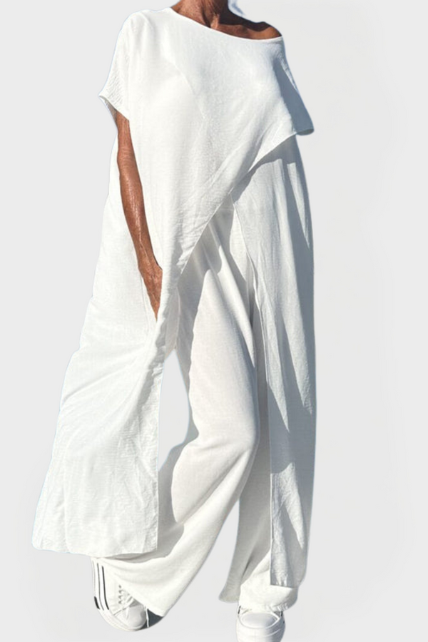 Sada s topem a kalhotami v jednobarevném provedení s výstřihem