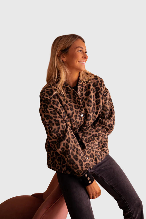 Elodie | Stylová bunda s leopardím potiskem