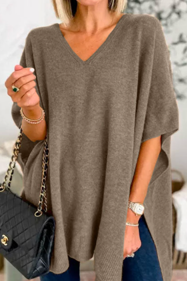 Erica - Svetřík s výstřihem do V, volný střih, jednobarevný pončo
