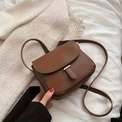 Aria™ Retro Grace | Elegantní sedlová crossbody taška