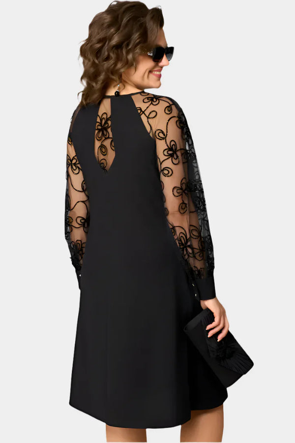 Šaty s jemnými krajkovými rukávy