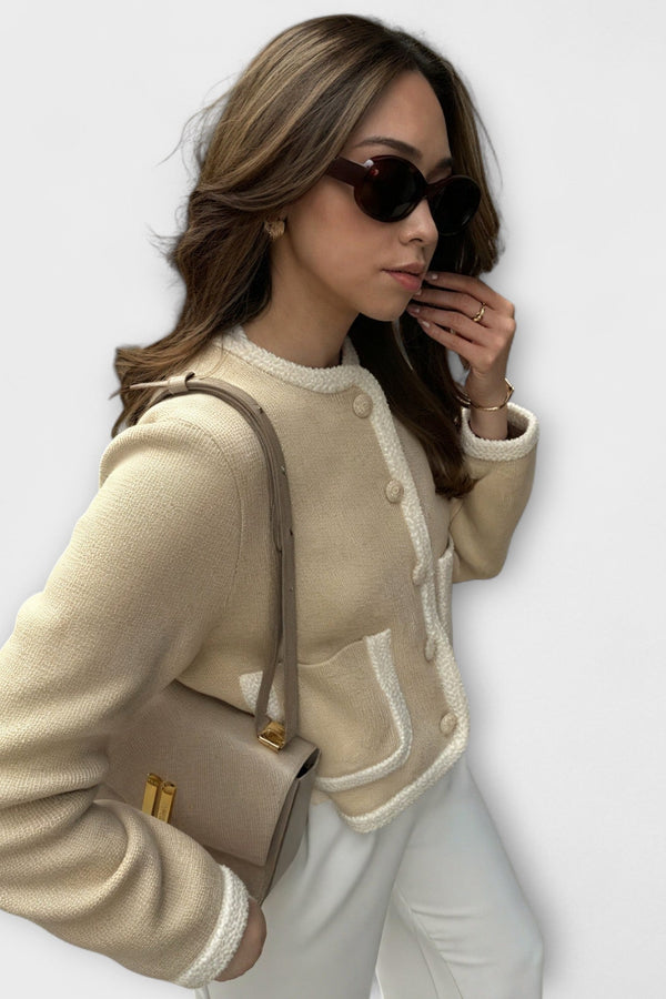 Klasický kardigan s dekorativními kapsami