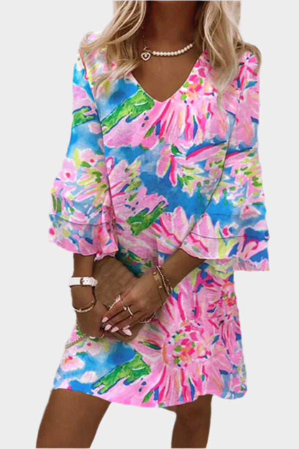 Elegantní růžové mini šaty s zakřivenými rukávy