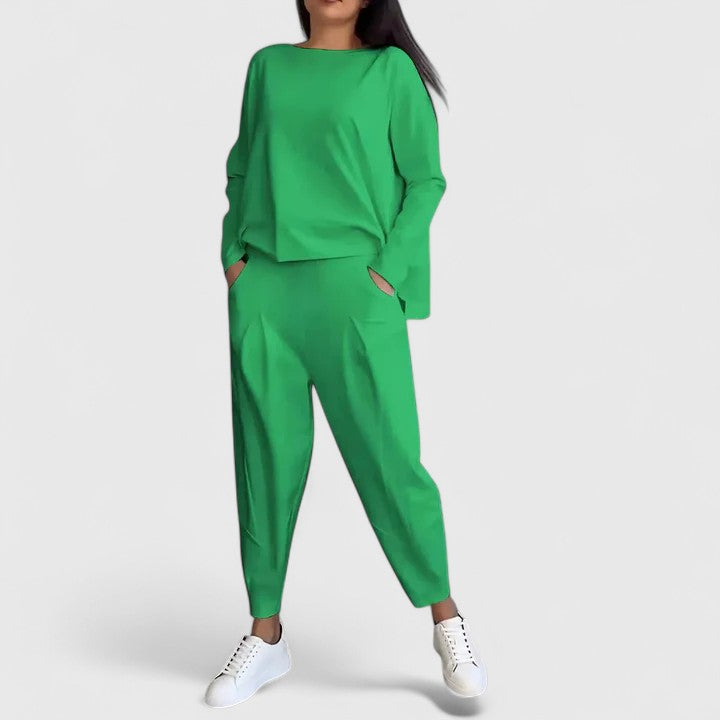 Ingrid | Pohodlná dvoudílná souprava