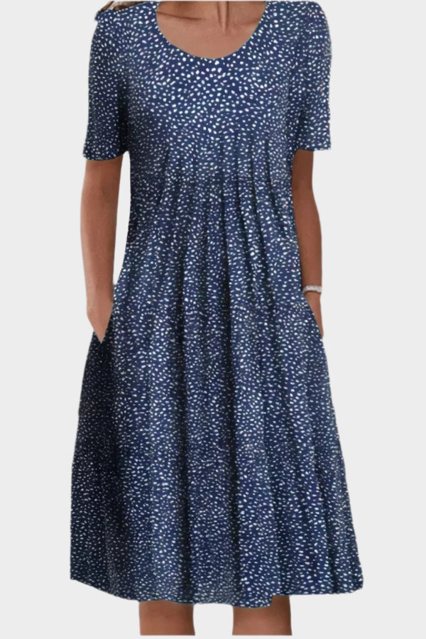 Letní šaty s květinovým prošíváním