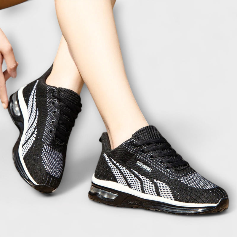 Anna - Lehká a prodyšná turistická obuv