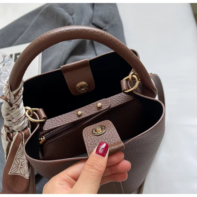 Abigail™ - Retro kabelka typu bucket