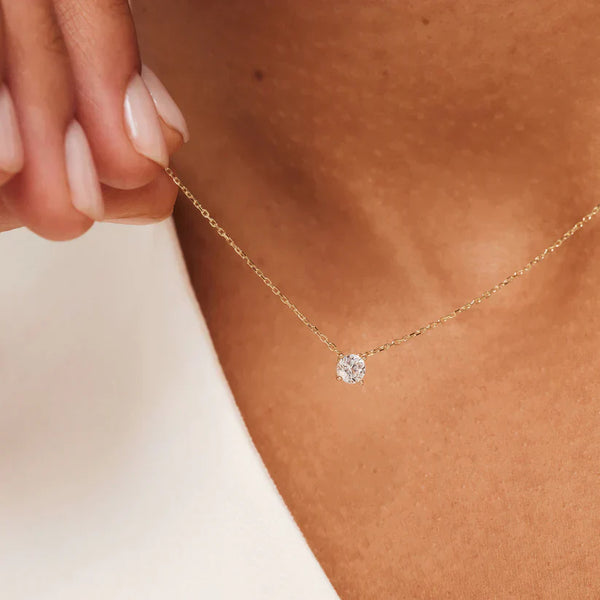 Náhrdelník s kamenem Moissanite Cléa | Zlato