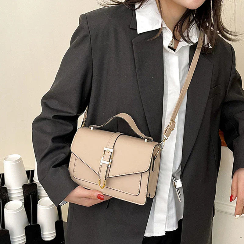 Zoe™ - Klasická kabelka přes rameno s ručně vyráběnými detaily