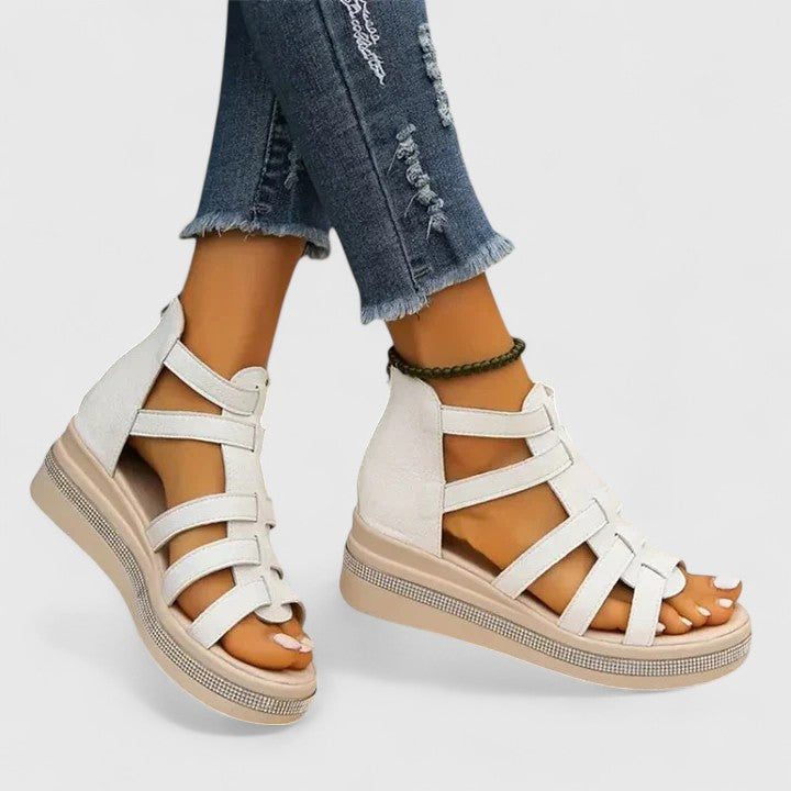 Kendall | Ortopedické sandály se štrasem